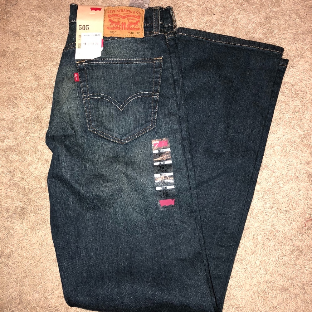 NWT Men's Levi Regular Stretch Fit 30 x 32 Jeans